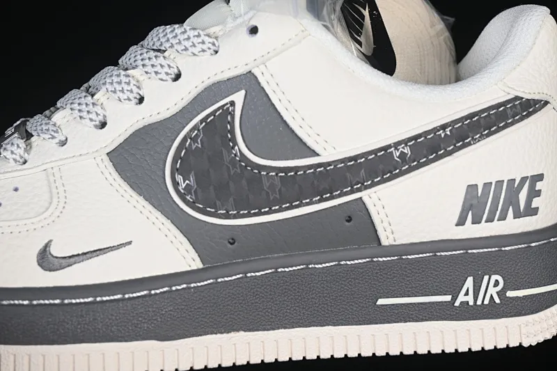 All categories Nk Air Force 1 Air Force series Nk Air Force 1 Low Air Force low-top Nike Air Force 1'07 Low off-white and dark gray Air Force 1 low-top casual sneakers SM6668-107